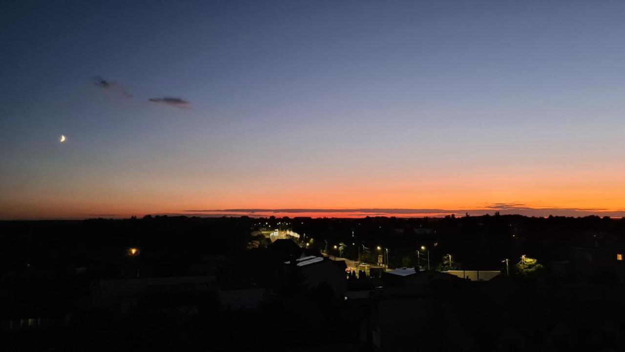 Sloneczny Apartament Warka Esterno foto